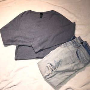 NWOT Gray Long Sleeve Crop Top